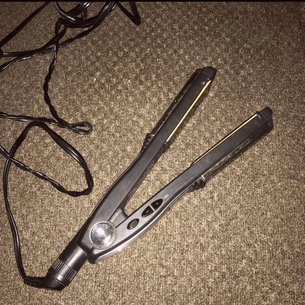 1" Conair Infinity flat iron